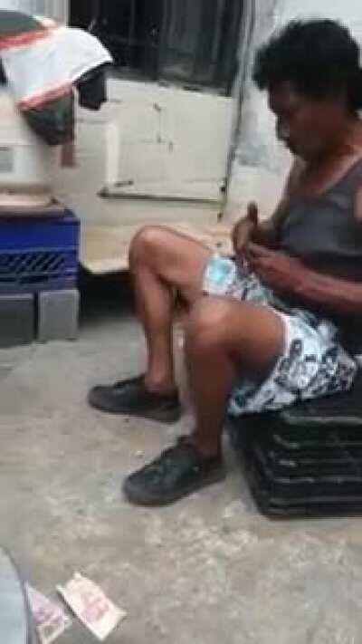 WCGW playing arm wrestling but with the hands