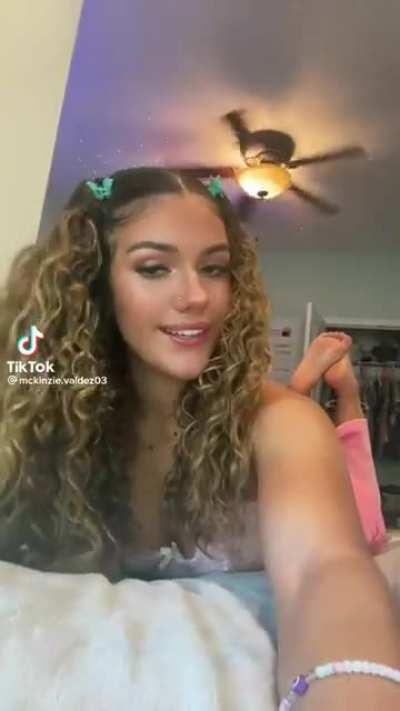 Some nice playful feet