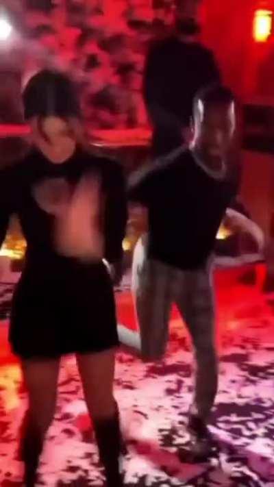 CharliDamelioMommy - Video #5599