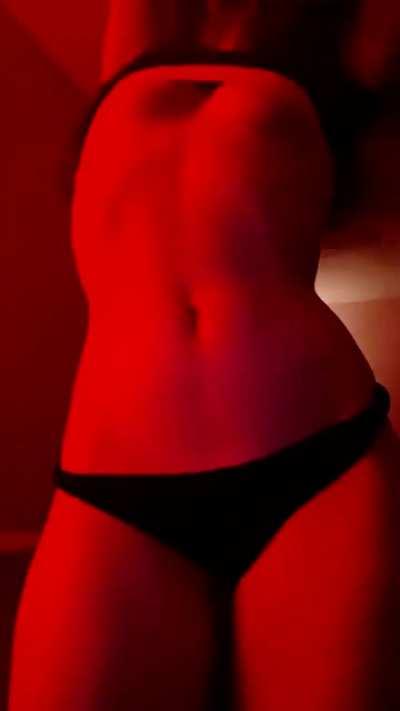 Para que se vayan a dormir duros 😳👍 otro vídeo de ella