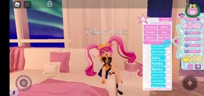 ROBLOX game with a serious glitch 🤔😂