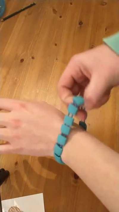 You can integrate rubber bands in prints also. Lots of possibilities!