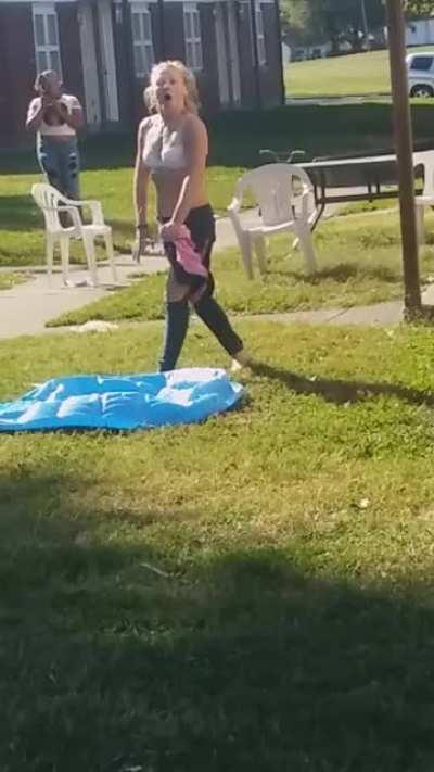 Meth head tried to fight my neighbors 12 year old daughter. When i came out she did this. Got like 7 more videos.