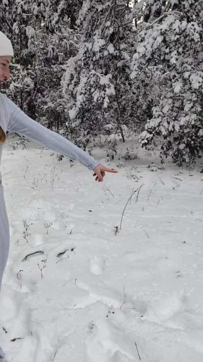 Put my little booty cheeks in the snow❄️