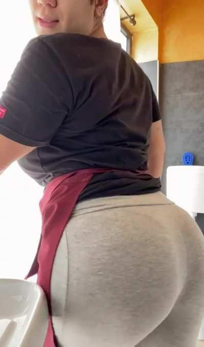 Someone who really appreciates natural boobs?