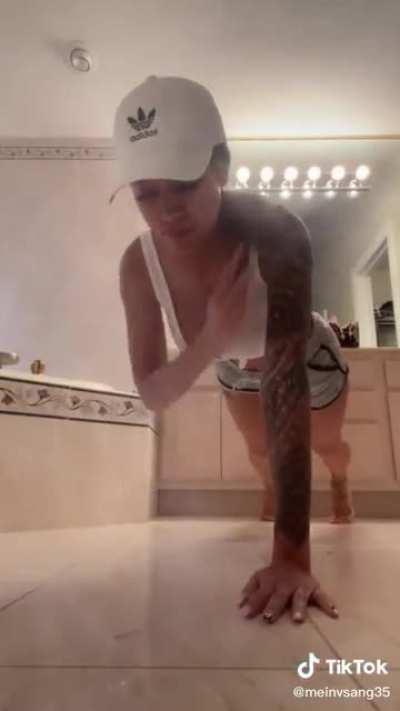 Gotta work out this nippies