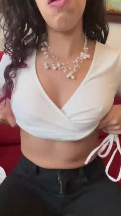 Squeeze them tight, Papi