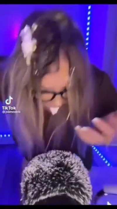 modernete merece dor.