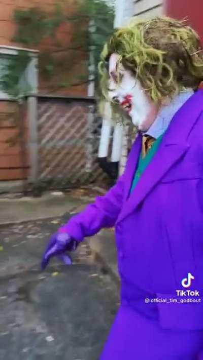 The Stroker vs LaundroMatMan