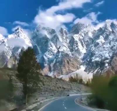 🔥 Karakoram Highway in China and Pakistan
