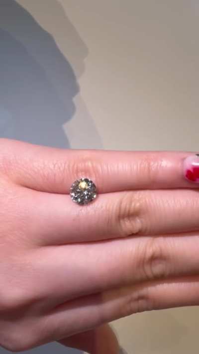 How does this diamond look?