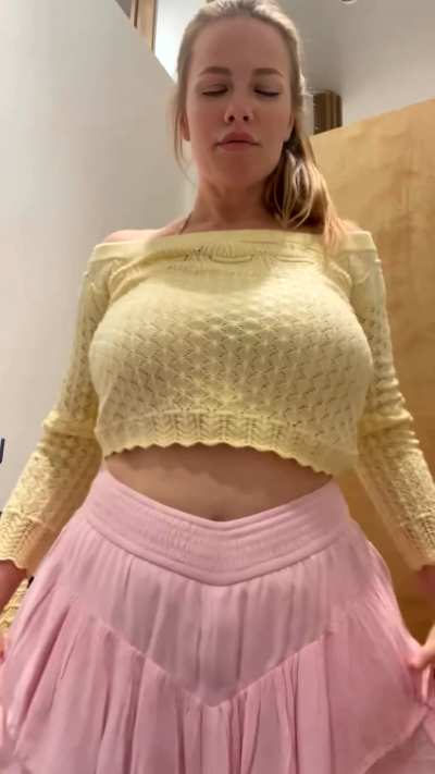 Wanted to show you that came toe from a little closer! I ended up buying this outfit I thought it looked cute!