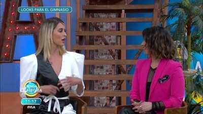 TABATA KRYSTAL OLGA Y CINTHYA EN LICRAS MODELANDO