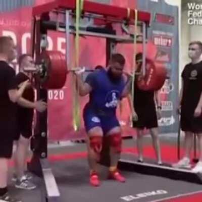 Attempting to lift 800 pounds.