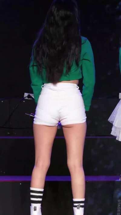 Momoland - Yeonwoo Ass Compilation