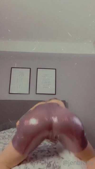 name bottom right 🐰❄️