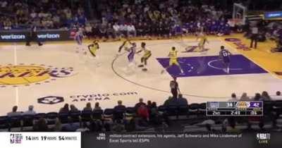 [Highlight] JTA shows off the hustle and awareness going after the loose ball and recovering in time for the steal