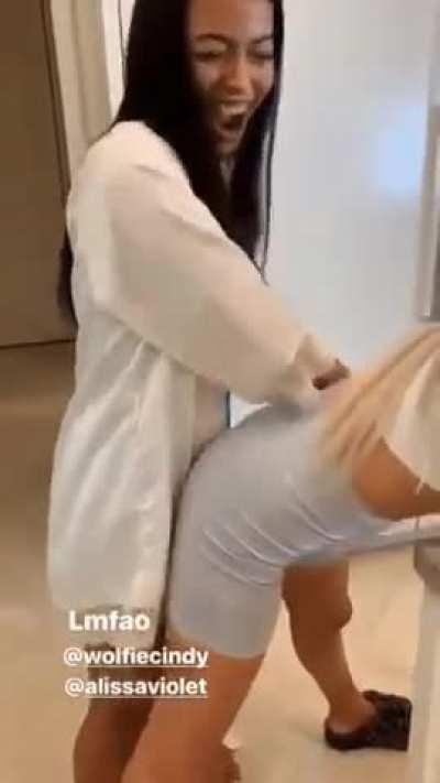 Cindy humping Alissa Violet