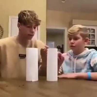 WCGW Pranking your borther