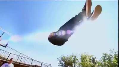 the experience of hearing lounge at 3am visualized