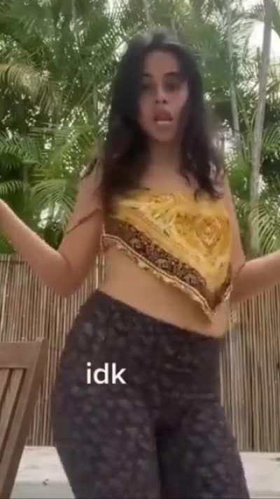 camila dancing makes me do things 🕴