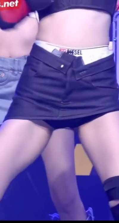 Nayeon showing her diesel power