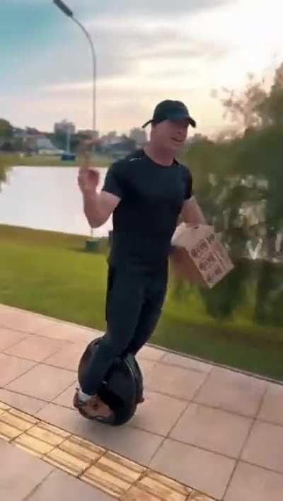 Diferente mesmo kkkkkkkkkkk