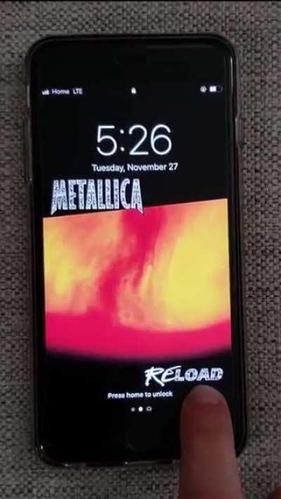 Just finished animating all Metallica Albums as Live Wallpapers! (DOWNLOAD LINK + TUTORIAL IN COMMENTS)