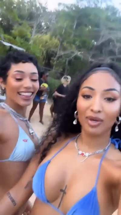 Shenseea & Coi Leray 🙂