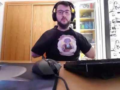 Yo no tengo brazos pero no hacen falta xdd