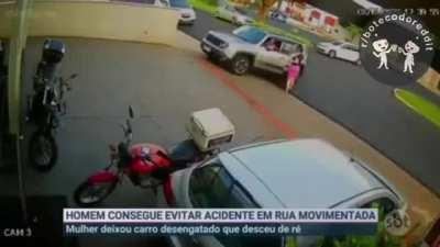 Pode pagar o seguro pra ele 👍