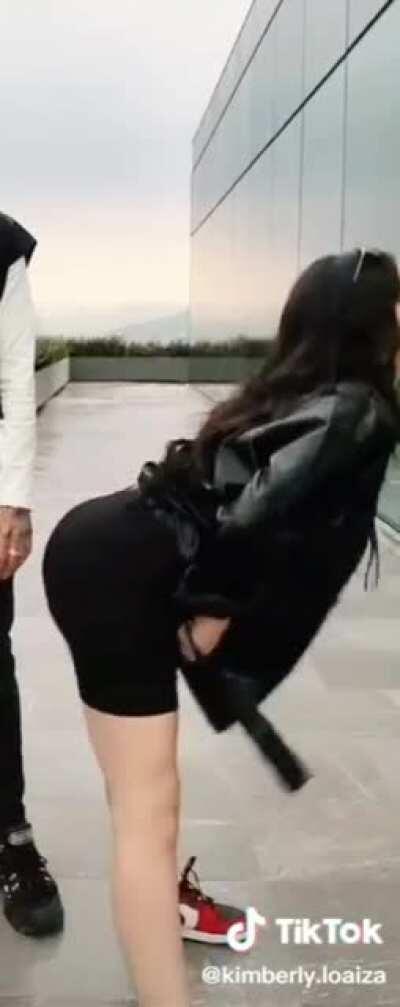 Hoy morimos 🍑🍑🍑🍑🍑🍑