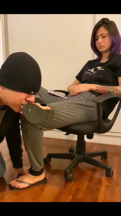 Do you like foot worship?