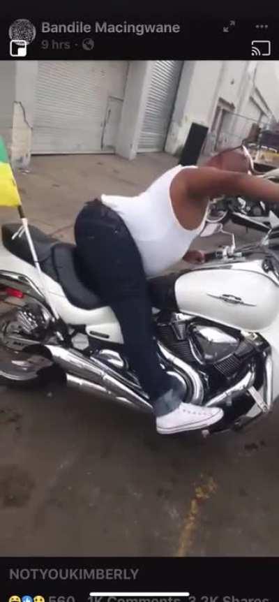 Does anyone know the model of the bike?