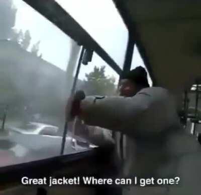 Классная куртка, где купил?