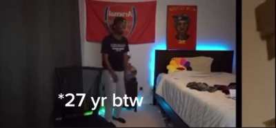 Y7 defending tnickless