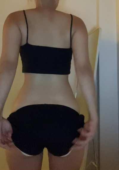 Let a 19 year old asian girl show off