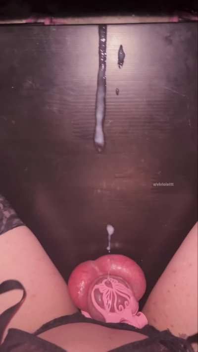 The biggest caged sissygasm I've ever had 💦