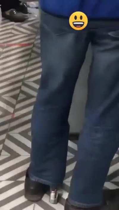 У как бесит, как они так плитку положили