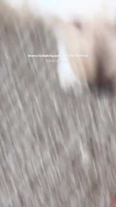 Pancakes in Yeezy’s