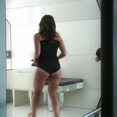 Melissa O'Neil's fat jiggly ass eats her panties [Dark Matter]