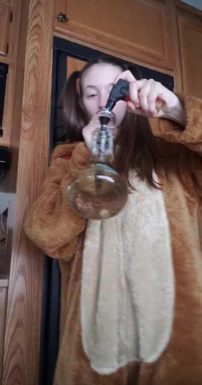 If you don't already dance for a few minutes everyday, you should do it with me!