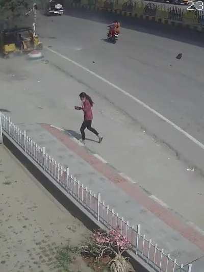 Car 🚙 falling from the sky