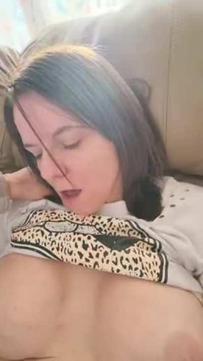 giving mommy what she wants