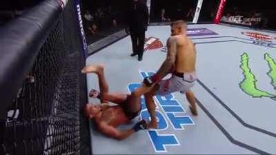 Anthony Pettis lands a beautiful footsweep on Dustin Poirier
