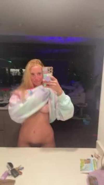 Just my tits saying hi to you <3