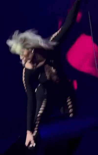 Mornings are for Miley Cyrus