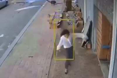 Голодный ... атакует