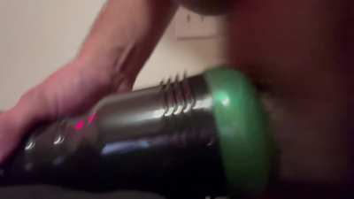 [Fleshlight Alien Queen] First time with a fleshlight…