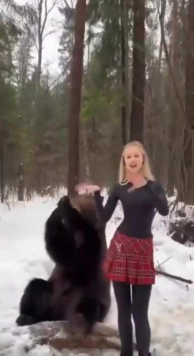 Don't play with the Bears...!!! 😂